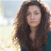 Giocare al teatro - incontri e lezioni per sperimentare la propria creatività